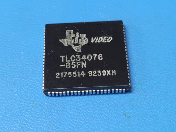(1 PC) TLC34076-85FN TI Palette DAC, CMOS, PLCC84