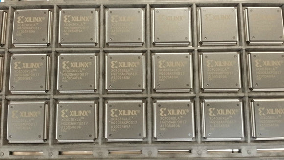 (1PC) XC4036XLA-09HQ208C FPGA 36K GATES 3078 CELLS 227MHZ 0.35UM 3.3V 208PIN QFP