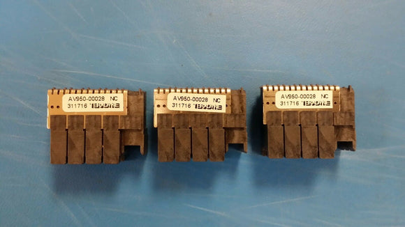 (1PC) AV950-00028 TERADYNE CONNECTOR