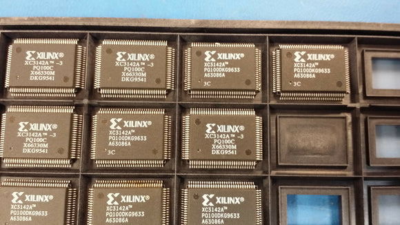 (2 PCS) XC3142A-3PQ100C XILINX FPGA, 144 CLBS, 2000 GATES, 270MHz, PQFP100