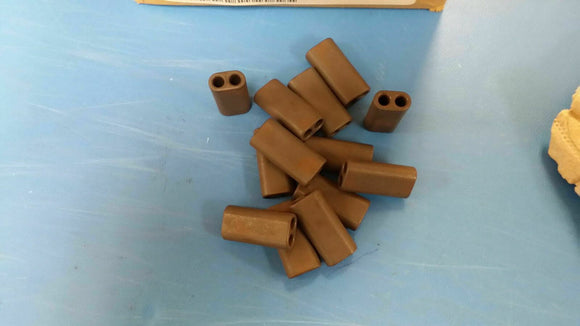 (10 PCS) 2861006802 FAIR-RITE Ferrite Core Multi-Aperture Core 13.3mm 27mm 7.5mm