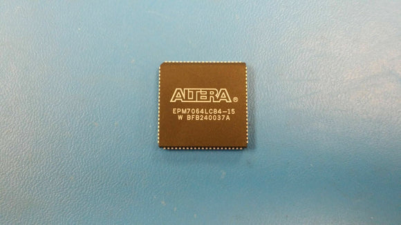 (1 PC) EPM7064LC84-15 ALTERA IC CPLD 64MC 15NS 84PLCC