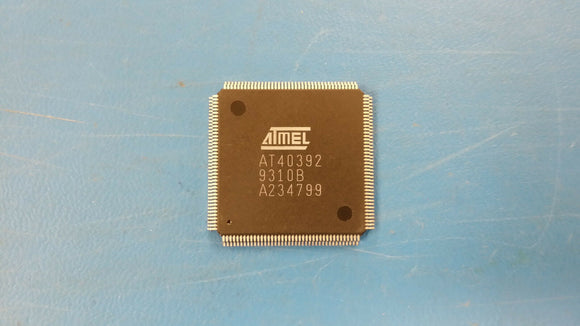 (1 PC) AT40392 ATMEL IC,DATA PATH CONTROLLER,CMOS,QFP,160PIN