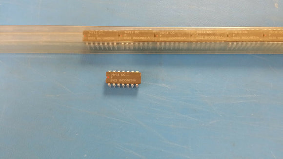 (2 PCS) 74F11DC FSC AND Gate 3-Element 3-IN Bipolar 14-Pin CERAMIC DIP