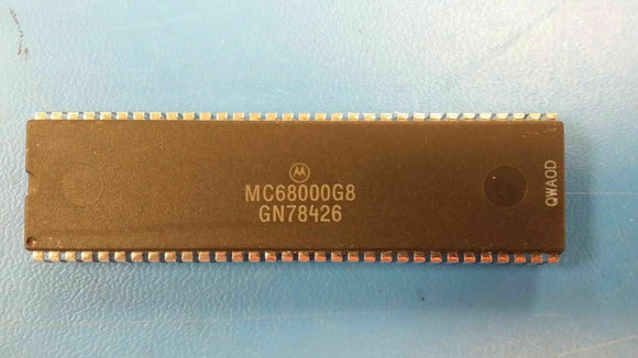 (1 PC) MC68000G8 MOTOROLA 32-BIT, 8MHz, MICROPROCESSOR, PDIP64
