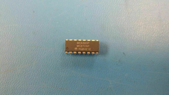 (2 PCS) MC8T28P MC6889P MOT 4-BIT TRANSCEIVER, TRUE OUTPUT, PDIP16