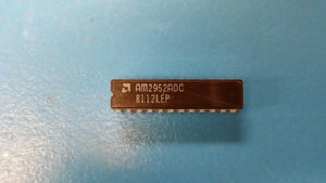 (1 PC) AM2952ADC AMD 8-BIT REGISTERED TRANSCEIVER, TRUE OUTPUT, CDIP24