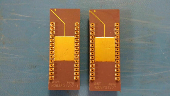 (1 PC) HD68P01V07-1, HD68P01V07 HITACHI MICROCONTROLLER, CDIP40