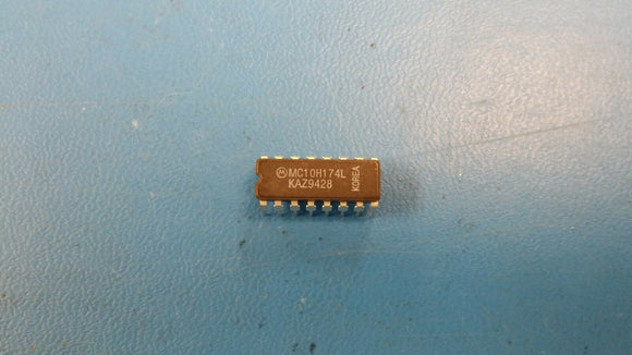 (2 PCS) MC10H174L MOT DUAL 4 LINE TO 1 LINE MULTIPLEXER, TRUE OUTPUT, CDIP16