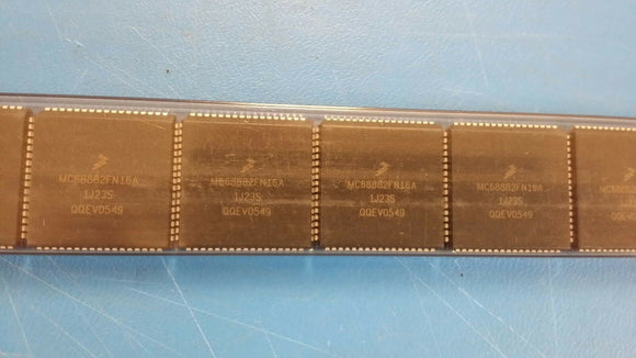 (1 PC) MC68882FN16A FREESCALE 32-BIT, MATH COPROCESSOR, PLCC68 ROHS