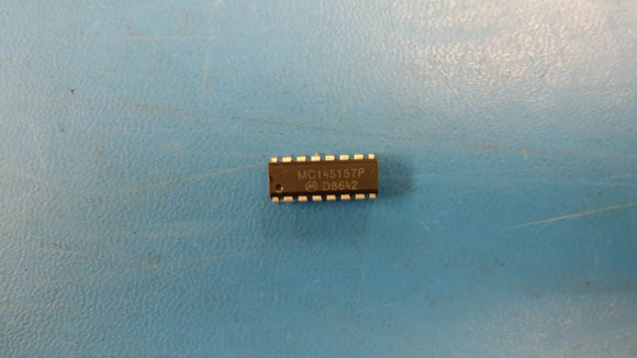 (2 PCS) MC145157P MOT PLL FREQUENCY SYNTHESIZER, 22MHz, PDIP16