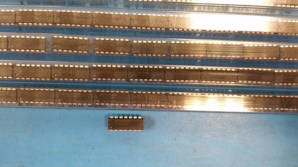 (10 PCS) 74F14PC FSC Inverter Schmitt Trigger 6-Element Bipolar 14-Pin PDIP