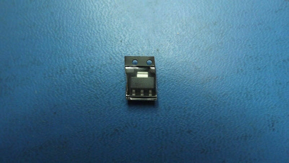 (1PC)  L0107NTRP LITTELFUSE TRIAC SENS GATE 800V 1A SOT223