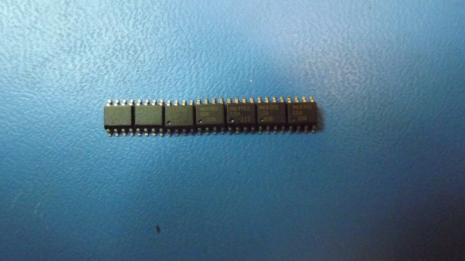 2 Pezzi RP5C01 DIP-18 Circuito Integrato IC - Nuovo Generico