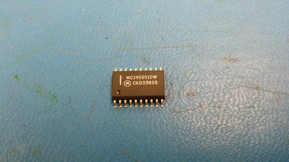 (1 PC) MC145051DW MOT ADC Successive Approximation CMOS SOIC-20