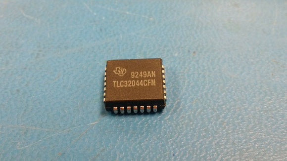 (1 PC) TLC32044CFN TI PCM Codec, 1-Func, CMOS, PLCC28