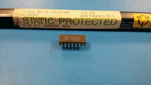 (1 PC) LM111J/883C NSC Voltage Comparator, Single, 14 Pin, Ceramic, DIP