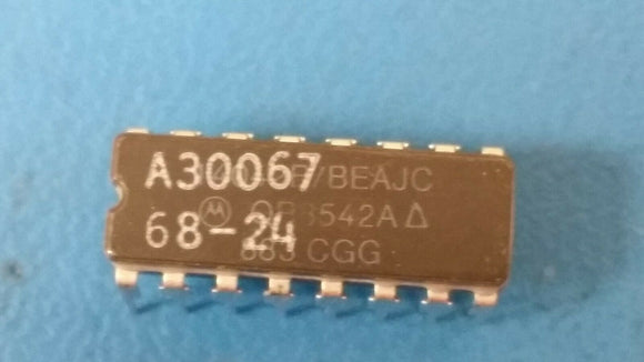 (10 PCS) MC14042BCL MOT D Latch 1-Func 4-Bit Complementary Output CMOS CDIP16