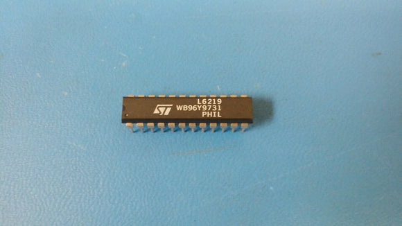 (2 PCS) L6219 STMICRO Stepper Motor Controller 24-Pin PDIP