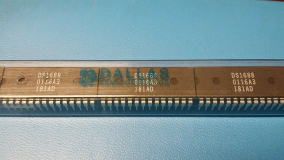 (1 PC) DS1688 DALLAS Real Time Clock (RTC) IC Clock/Calendar 114B Parallel DIP28