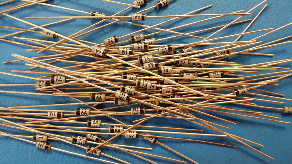 (15 PCS) 1N746A MOTOROLA Diode Zener Single 3.3V 5% 417mW 2-Pin DO-35