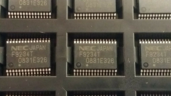 (1050) UPD78F9234MC(T)-5A4 MCU 8-bit 78K0 CISC 8KB Flash 2.5V/3.3V/5V 30Pin SSOP