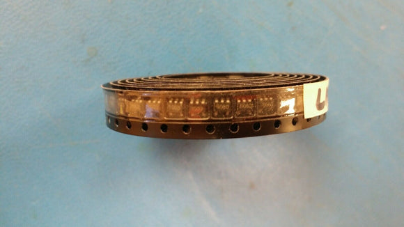 (10pcs) LMC7211BIM5 Low power, high voltage comparator with push-pull output