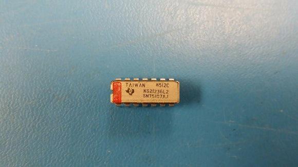(25 PCS) SN75107AJ TI Line Receiver, 2 Func, 2 Rcvr, BIPolar, CDIP14