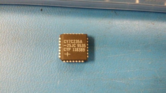 (1 PC) CY7C235A-25JC CYPRESS OTP ROM, 1KX8, 12ns, CMOS, PLCC28