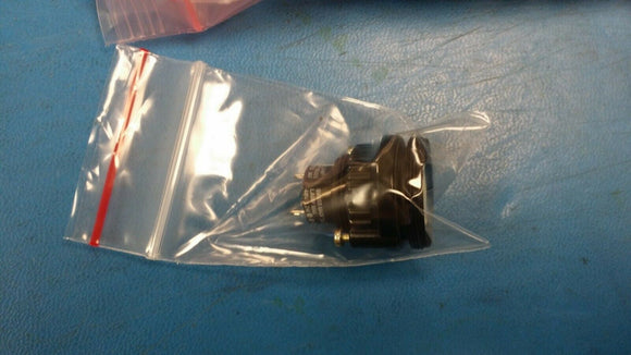 (1 PC) 14-030.005 EAO Pushbutton Switches PB MNT BLK SCRW BV