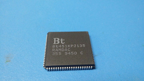 (1 PC) BT451KPJ135 D/A Converter, 5 Func, Parallel, 8 Bits Input Loading, PLCC84