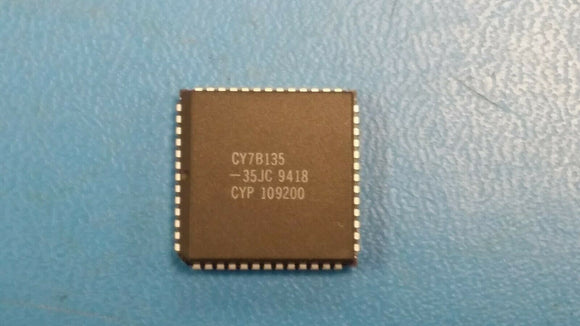 (1pc) CY7B135-35JC Dual-Port SRAM, 4KX8, 35ns, BICMOS, PQCC52