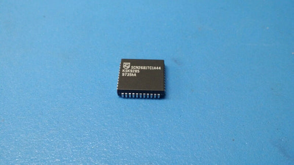 (2 PCS) SCN2681TC1A44 Serial I/O Controller, 2 Channel  0.125MBps, NMOS, PLCC44