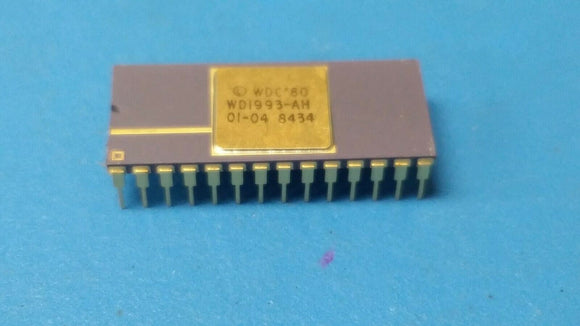 (1 PC) WD1993-AH-01-04 WDC IC GOLD TOPS AND LEADS 28PIN DIP VINTAGE