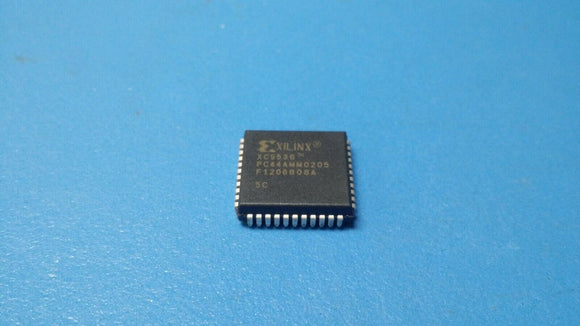 (1 PC) XC9536-5PC44C XILINX IC CPLD 36MC 5NS 44PLCC