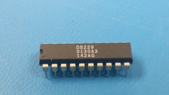 (1pc) DS229 Line Transceiver, 1 Func, 3 Driver, 3 Rcvr, CMOS, PDIP20