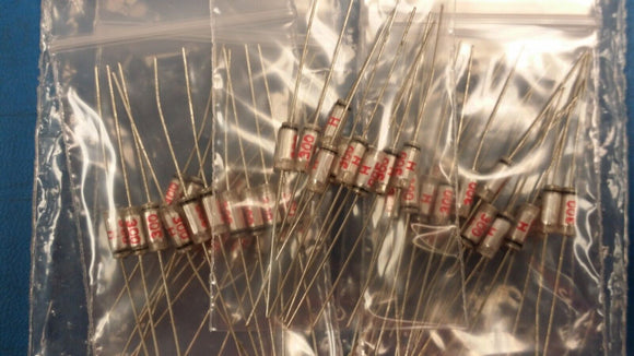 (10 PCS) H-300PF-630V-2.5AL SIEMENS POLYSTYRENE 300pF 630V 2.5% AXIAL 4.5X13.5mm