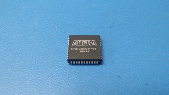 (1 PC) EPM7032LC44-15T ALTERA IC CPLD 32MC 15NS 44PLCC