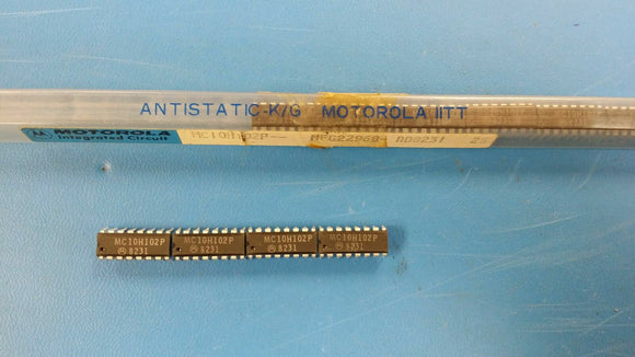 (11 PCS) MC10H102P MOTOROLA OR/NOR Gate 4-Element 2-IN ECL 16-Pin PDIP