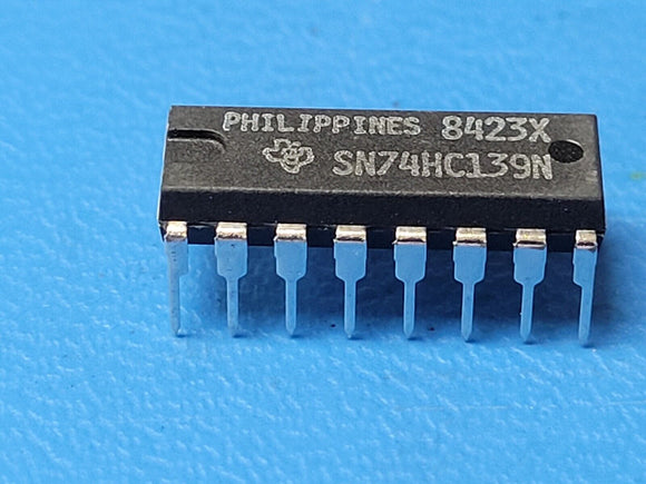 (10 PCS) SN74HC139N TI Decoder/Demultiplexer Dual 2-to-4 16-Pin PDIP