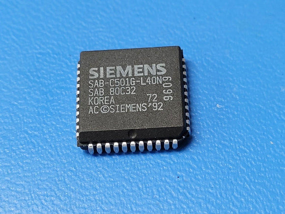(1 PC) SAB-C501G-L40N SIEMENS Microcontroller, 8-Bit, 40MHz, CMOS, PLCC44