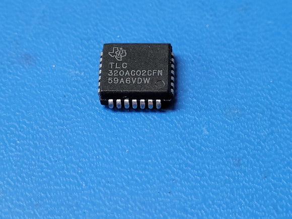 (1 PC) TLC320AC02CFN TI Audio Interface 14 b Serial 28-PLCC