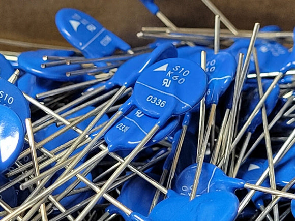 (10 PCS) B72210S600K101 EPCOS VARISTOR 100V 2.5KA DISC 10MM